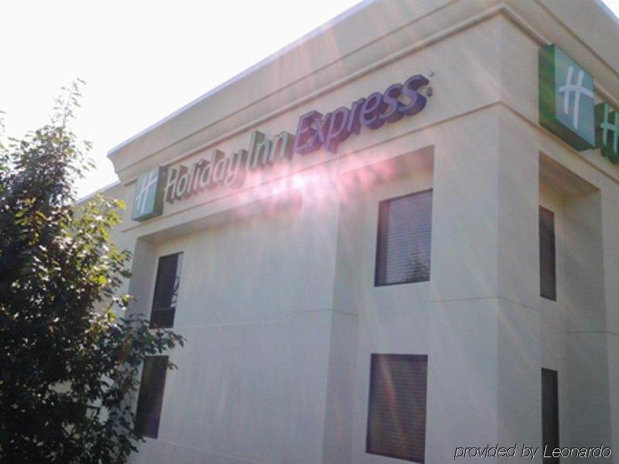 Holiday Inn Express Edgewood-Aberdeen-Bel Air Extérieur photo